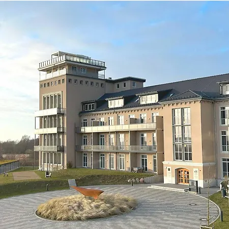 Apartment 5 Sterne Ostseestuv In Der Seefahrtschule
