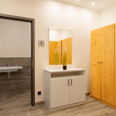 5 Sterne Ostseestuv In Der Seefahrtschule Apartman *