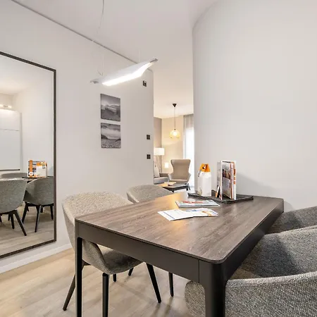 5 Sterne Ostseestuv In Der Seefahrtschule Apartment *
